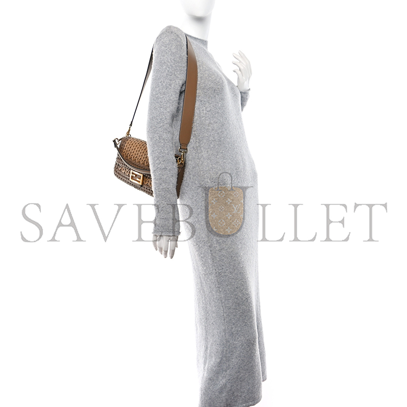 F**di nappa ff woven baguette brown (27*15*6.5cm)